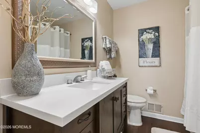 8 Dickenson Court, Freehold, NJ 07728 - Photo 20