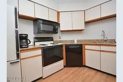 24 Spring Valley Boulevard, Basking Ridge, NJ 07920 - Photo 6