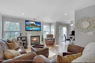 17 Nutmeg Ct, Tinton Falls, NJ 07753 - Photo 2