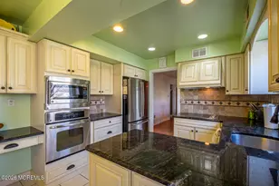 71 Princess Anne Dr, Freehold, NJ 07728 - Photo 8