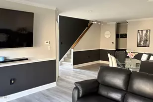 902 Buckingham Cir, Middletown, NJ 07748 - Photo 4