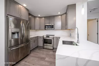 1 Carriage City Plaza #1214, Rahway, NJ 07065 - Photo 2