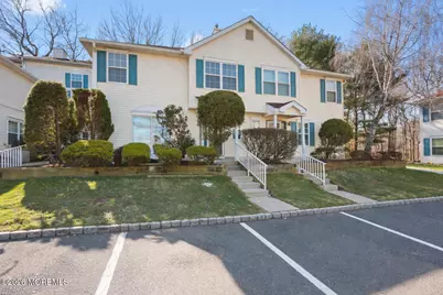 1115 Roseberry Court, Morganville, NJ 07751 - Photo 2