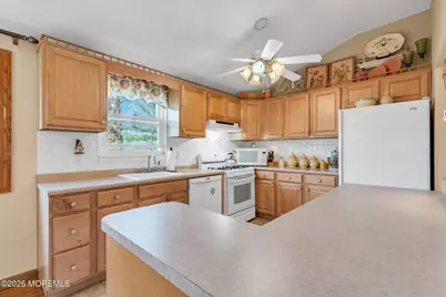 1018 Zircon Drive, Toms River Township, NJ 08753 - Photo 10