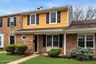 72 Kingsley Way, Freehold, NJ 07728 - Photo 6