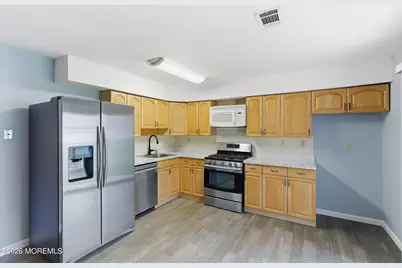 280 Fairfield Place, Morganville, NJ 07751 - Photo 10