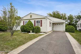 18 Pulaski Blvd, Toms River Township, NJ 08757 - Photo 2
