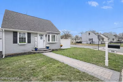 458 S Laurel Avenue, Hazlet Township, NJ 07734 - Photo 1