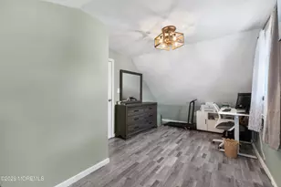 458 S Laurel Ave, Hazlet Township, NJ 07734 - Photo 16