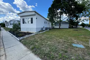 422 4th St, Jackson, NJ 08527 - Photo 2