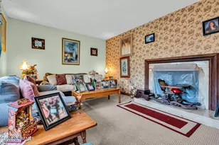 807 Monmouth Rd, Cream Ridge, NJ 08514 - Photo 8