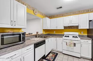 126 Sandpiper Ln, Berkeley, NJ 08721 - Photo 18