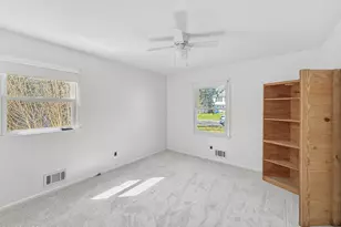 715 Vivian Dr, Toms River Township, NJ 08753 - Photo 18