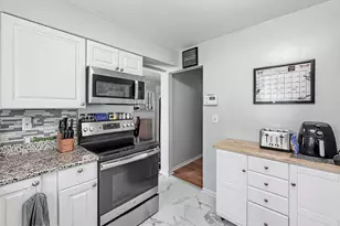 715 Vivian Dr, Toms River Township, NJ 08753 - Photo 12