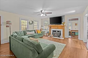 51 Smith St, Howell Township, NJ 07731 - Photo 28
