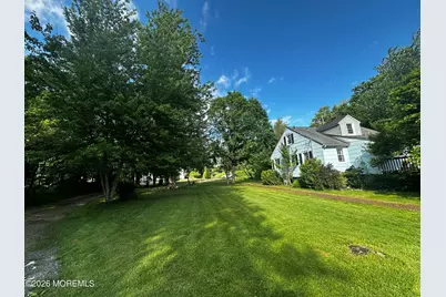 51 Smith Street, Howell Township, NJ 07731 - Photo 4