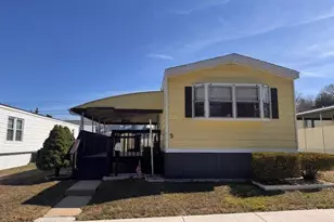 71 Shorehaven Park, Hazlet Township, NJ 07730 - Photo 2