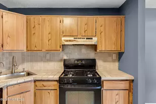 106 Frontier Way, Tinton Falls, NJ 07753 - Photo 10