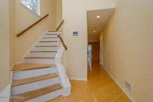 128 Heron Ct, Manalapan Township, NJ 07726 - Photo 4