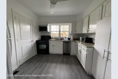 282 Berger Avenue, Oakhurst, NJ 07755 - Photo 8