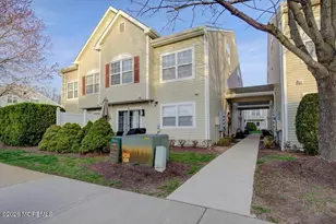 76 Shinnecock Hills Ct, Howell Township, NJ 07731 - Photo 2