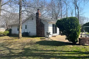 1 Blenheim Rd, Manalapan Township, NJ 07726 - Photo 4