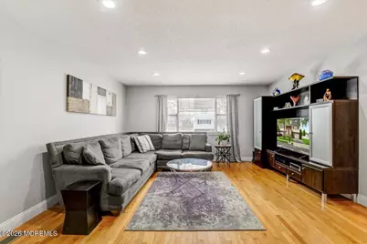 30 Dortmunder Drive, Manalapan Township, NJ 07726 - Photo 2