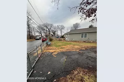 306 Norwood Avenue, Laurence Harbor, NJ 08879 - Photo 6