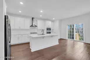 173 Woolley Ct, Oakhurst, NJ 07755 - Photo 6