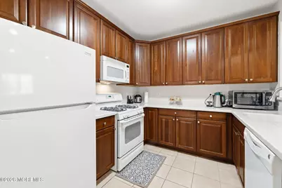540 Cranbury Road #107, East Brunswick Township, NJ 08816 - Photo 2