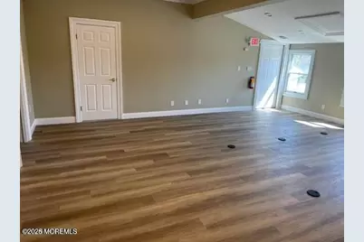 899 State Route 34 #Upper Level, Matawan, NJ 07747 - Photo 6