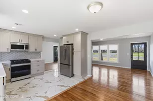 39 Blue Jay Dr, Toms River Township, NJ 08755 - Photo 8