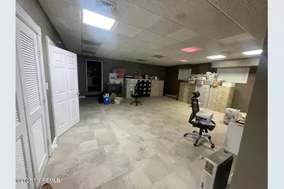 165 State Route 35 #Basement, Red Bank, NJ 07701 - Photo 4