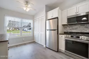 56 Privet Pl, Red Bank, NJ 07701 - Photo 4