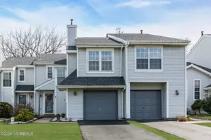 44 Malibu Dr, Eatontown, NJ 07724 - Photo 1