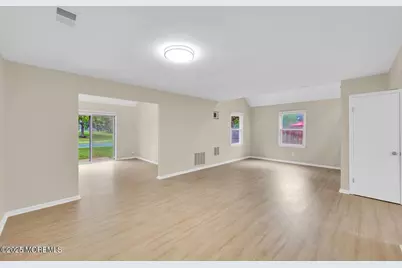 4 Cooper Court, Freehold, NJ 07728 - Photo 4