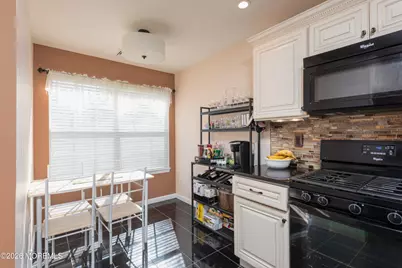 60 Horseshoe Court, Tinton Falls, NJ 07753 - Photo 8