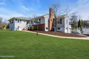 68 Leedsville Dr, Lincroft, NJ 07738 - Photo 2