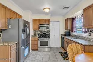 205 Hemlock Dr, Lanoka Harbor, NJ 08734 - Photo 10