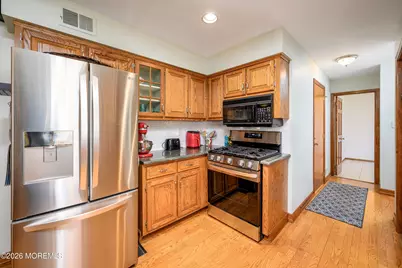 21 Jefferson Court, Freehold, NJ 07728 - Photo 20