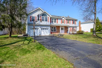 21 Jefferson Court, Freehold, NJ 07728 - Photo 2