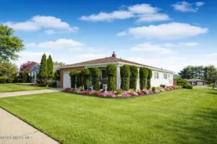 1 Miramar Ct, Toms River Township, NJ 08757 - Photo 4