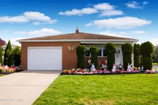 1 Miramar Ct, Toms River Township, NJ 08757 - Photo 1