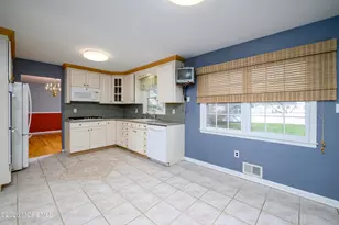 821 Middletown-Lincroft Rd, Middletown, NJ 07748 - Photo 14