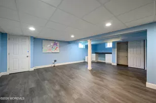 821 Middletown-Lincroft Rd, Middletown, NJ 07748 - Photo 34