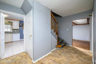 821 Middletown-Lincroft Rd, Middletown, NJ 07748 - Photo 8