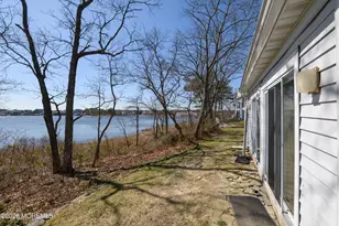 222 Waters Edge Dr, Toms River Township, NJ 08753 - Photo 2