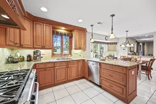 6 Candeub Ct, Manalapan Township, NJ 07726 - Photo 14