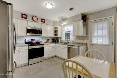 1 Salem Drive #B, Whiting, NJ 08759 - Photo 4