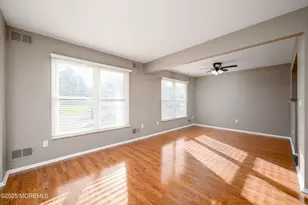 233 Cloverdale Dr, Lakewood, NJ 08701 - Photo 10